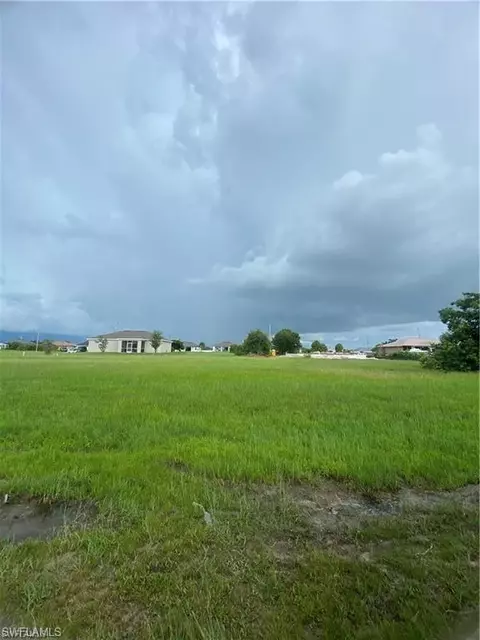 425 NW 26th Ave, Cape Coral, FL 33993