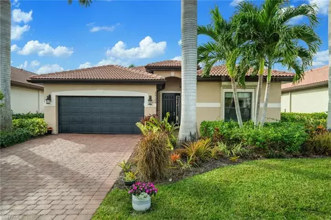 26104 Saint Michael Ln, Bonita Springs, FL 34135