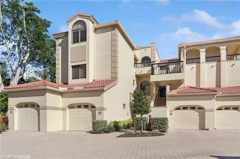 7048 Pelican Bay Blvd #C-105, Naples, FL 34108