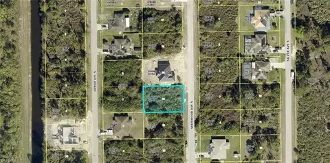 558 Sherwood Ave S, Lehigh Acres, FL 33974