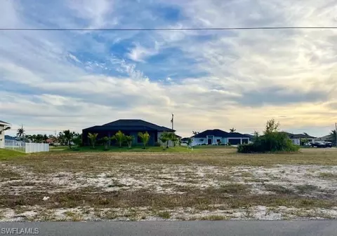 4304 NW 28th St, Cape Coral, FL 33993