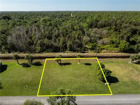 4001 Skyway Dr Lot #20, Naples, FL 34112