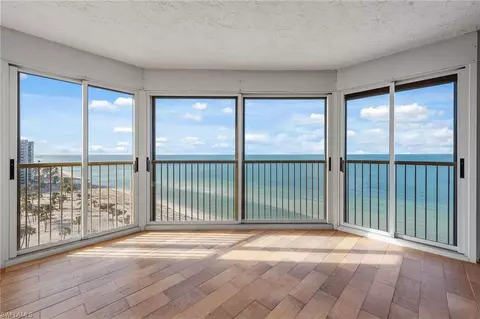 4051 Gulf Shore Blvd N #1104, Naples, FL 34103