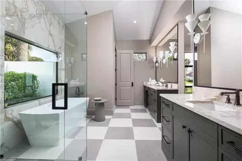Bath - 4702 Oak Leaf Dr, Naples, FL 34119 photo 1 of 5
