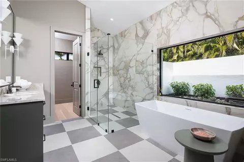 Bath - 4702 Oak Leaf Dr, Naples, FL 34119 photo 2 of 5