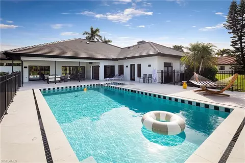 Exterior - 4702 Oak Leaf Dr, Naples, FL 34119 photo 3 of 6