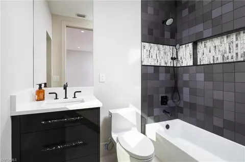 Bath - 4702 Oak Leaf Dr, Naples, FL 34119 photo 3 of 5