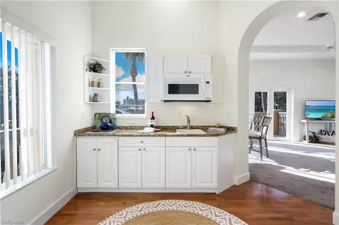 11020 Vanderbilt Dr, Naples, FL 34108 photo 21