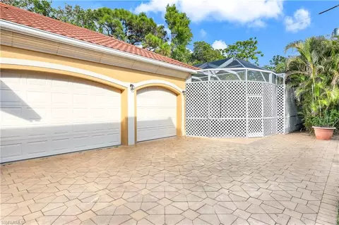 11020 Vanderbilt Dr, Naples, FL 34108 photo 45