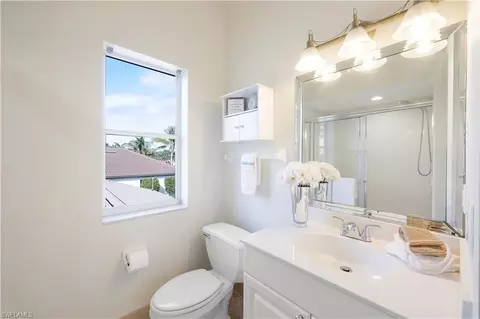 11020 Vanderbilt Dr, Naples, FL 34108 photo 30