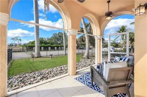 11020 Vanderbilt Dr, Naples, FL 34108 photo 6