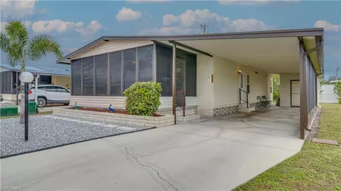 135 Lakeside Cir, North Fort Myers, FL 33903