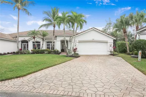 1219 Chelmsford Ct #74, Naples, FL 34104