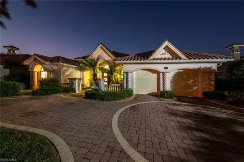 1011 Tivoli Dr, Naples, FL 34104