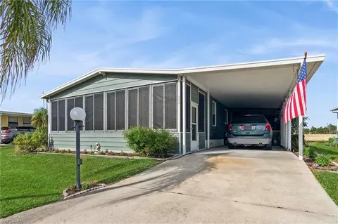 204 Grosbeak Ln, Naples, FL 34114