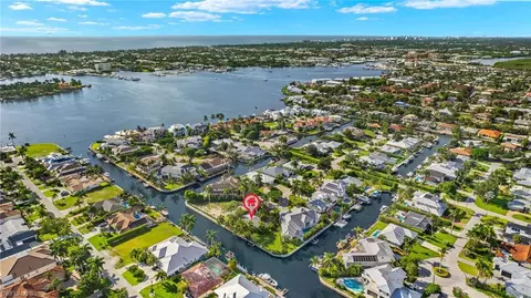1685 Mullet Ct, Naples, FL 34102 photo 18