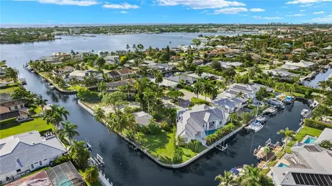 1685 Mullet Ct, Naples, FL 34102 photo 11