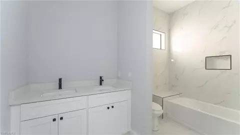 Bath - 7572 6th Ter, Labelle, FL 33935 photo 3 of 4
