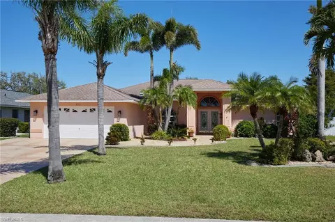 233 SW 44th Ter, Cape Coral, FL 33914