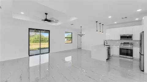 907 Chaplin Ave, Lehigh Acres, FL 33971 photo 5