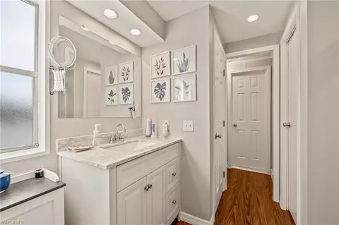 Bath - 284 Cape Sable Dr, Naples, FL 34104 photo 3 of 3