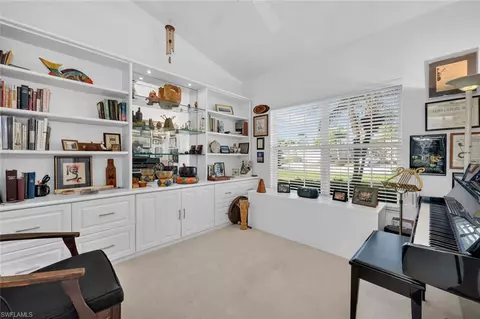 4882 Berkeley Dr, Naples, FL 34112 photo 9
