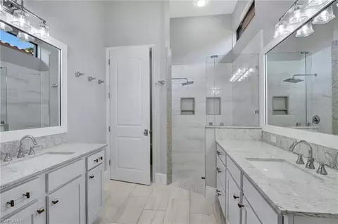 7902 Allende Ln, Naples, FL 34113 photo 13