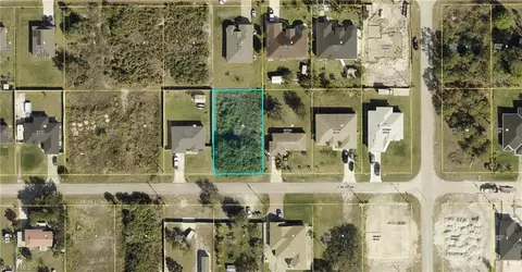 4006 27th St SW, Lehigh Acres, FL 33976