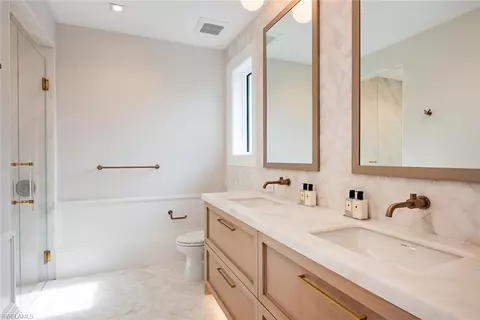 Bath - 3880 Rum Row, Naples, FL 34102 photo 4 of 5
