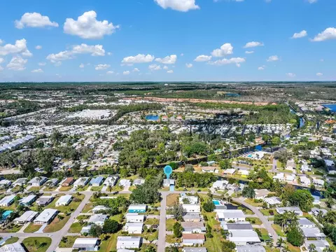 238 Riverwood Rd, Naples, FL 34114