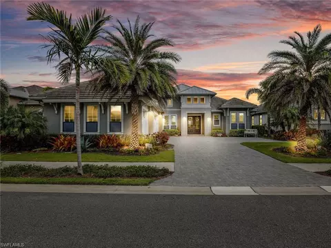 6128 Antigua Way, Naples, FL 34113
