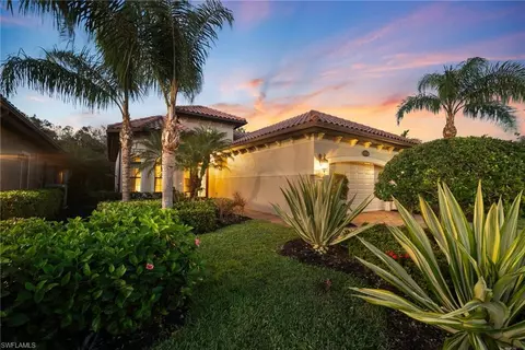 6553 Roma Way, Naples, FL 34113