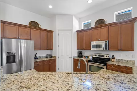 Kitchen - 7846 Ashton Rd, Naples, FL 34113 photo 4 of 5