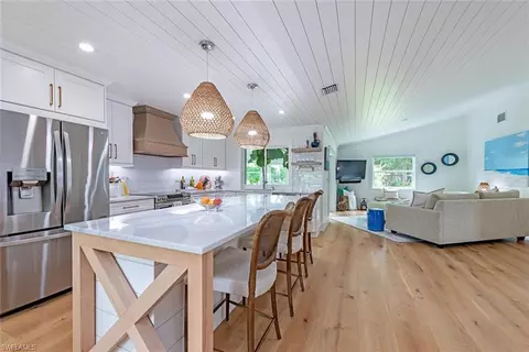 9611 Litchfield Ln, Naples, FL 34109