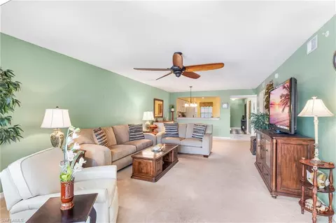 9610 Victoria Ln #208D, Naples, FL 34109