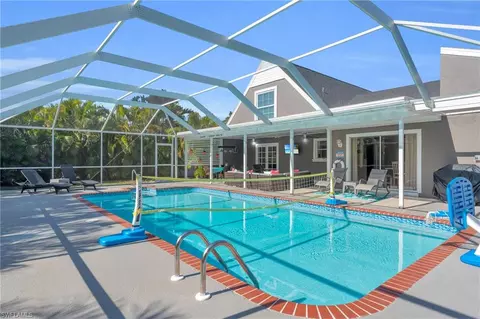 1204 SW 38th Ter, Cape Coral, FL 33914