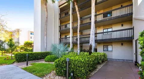 4240 Steamboat Bnd #401, Fort Myers, FL 33919