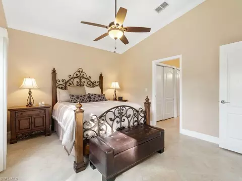 284 Glen Eagle Cir, Naples, FL 34104 photo 25