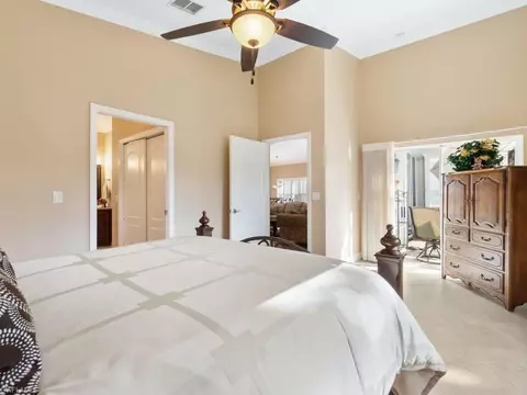 284 Glen Eagle Cir, Naples, FL 34104 photo 28