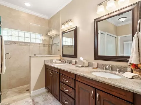 284 Glen Eagle Cir, Naples, FL 34104 photo 29