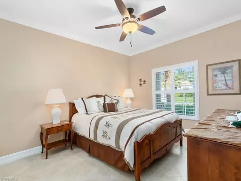 284 Glen Eagle Cir, Naples, FL 34104 photo 7