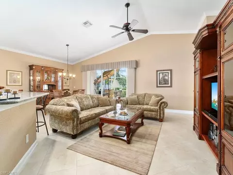 284 Glen Eagle Cir, Naples, FL 34104 photo 23