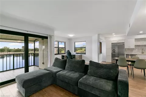 1532 Mainsail Dr #3, Naples, FL 34114