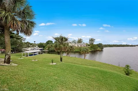 View/Area - 1202 Seminole Cir, Moore Haven, FL 33471 photo 8 of 11
