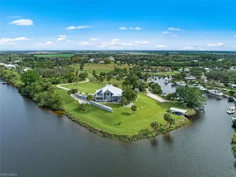 View/Area - 1202 Seminole Cir, Moore Haven, FL 33471 photo 9 of 11