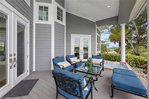 Exterior - 1202 Seminole Cir, Moore Haven, FL 33471 photo 5 of 12