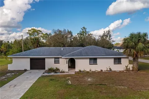 607 E 6th St, Lehigh Acres, FL 33972