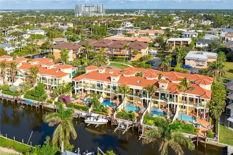 1150 Clam Ct #4, Naples, FL 34102