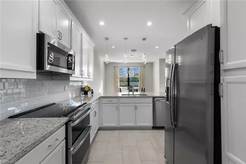 Kitchen - 7486 Rockefeller Dr, Naples, FL 34119 photo 4 of 4