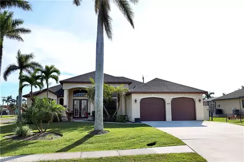 2736 Beach Pkwy W, Cape Coral, FL 33914